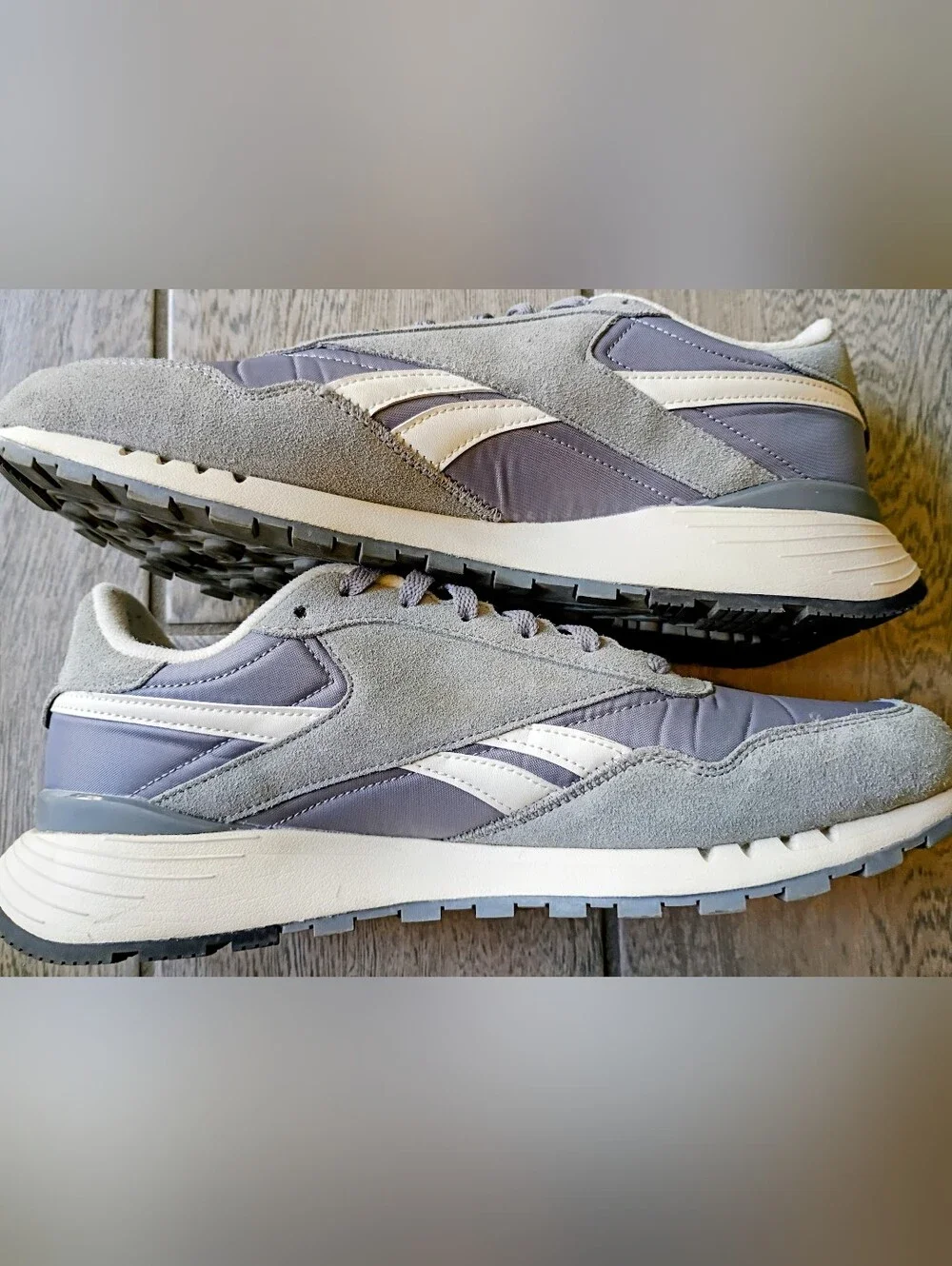 Men's Reebok Gray and White Athletic Sneakers Size 12